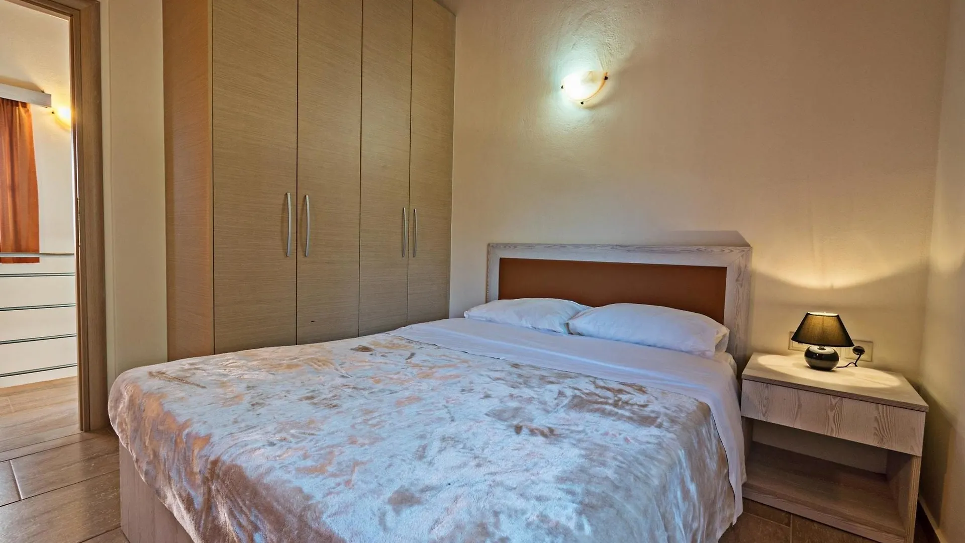 Apartment With 3 Bedrooms In Kaloniktis-Rethymno, With Pool Access And 0*, Rethymno (Crete) Greece